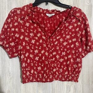American Eagle Outfitters Red Floral Women's Top